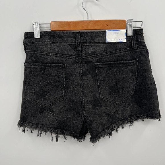 Tinseltown Women's The Mom Short High Rise Star Print Shorts Size 9/29 - Picture 2 of 5